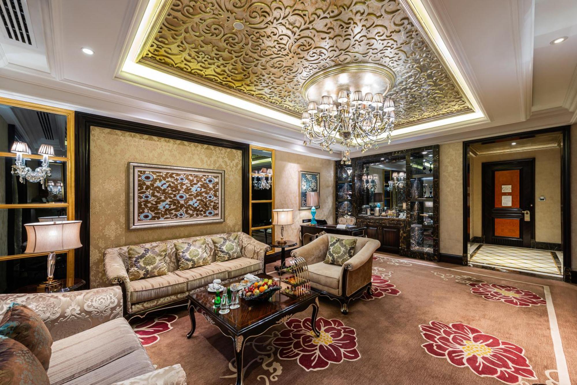 Narcissus Riyadh Hotel & Spa Εξωτερικό φωτογραφία The interior of the Presidential Suite