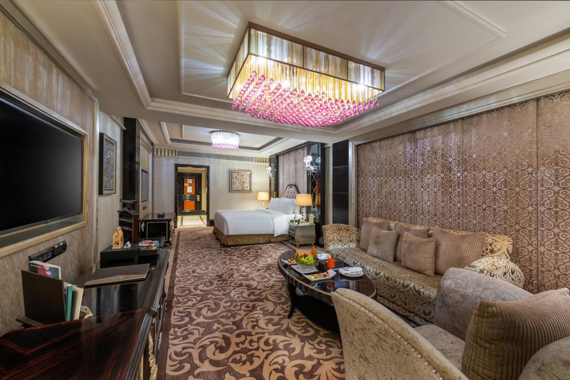 Narcissus Riyadh Hotel & Spa Εξωτερικό φωτογραφία A suite at the hotel